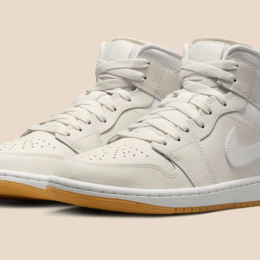 Nike Air Jordan 1 Mid White Sneakers